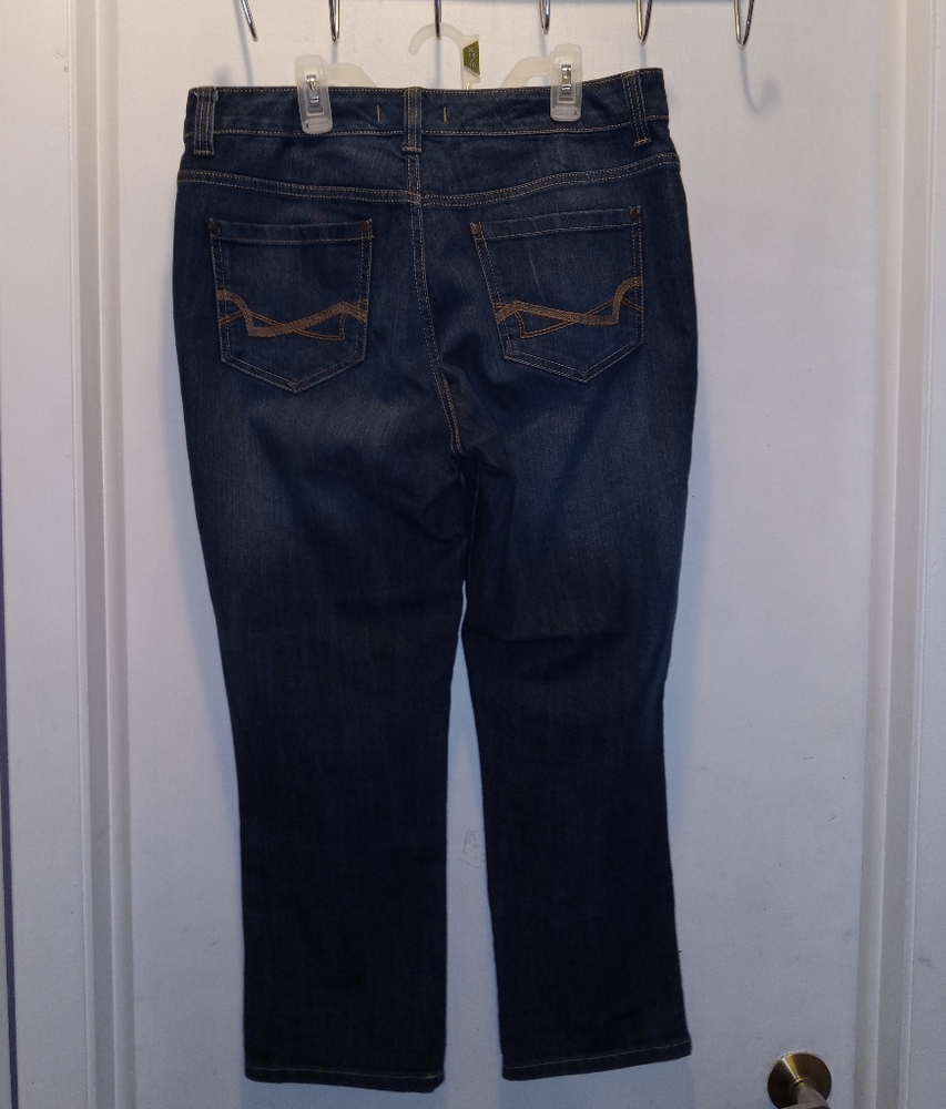 VINTAGE AMERICA JEANS SIZE 10/30 PRELOVED EXCELLENT CONDITION